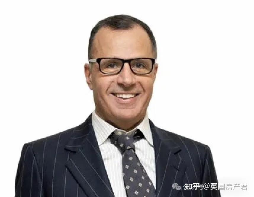 1亿英镑收购了12家menzies酒店集团,以7500万英镑收购了8家hallmark