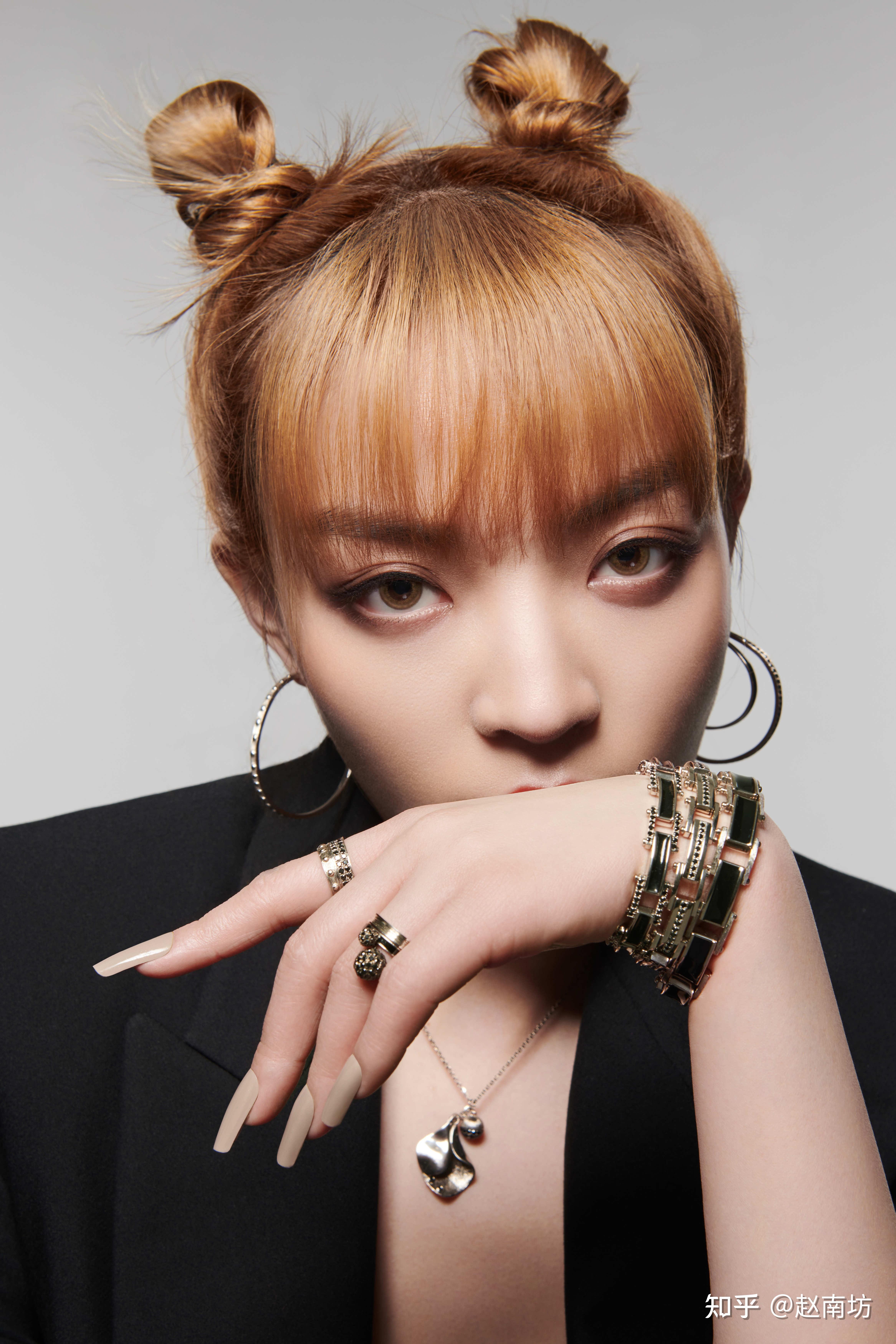 花衬衫杨坤vava毛衍七联手带来夏日最新鲜