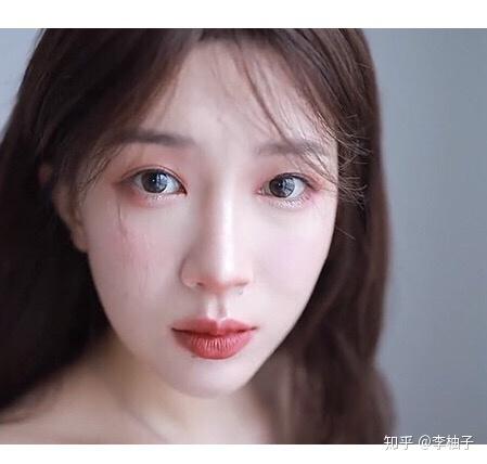 有哪些简单但合川化妆培训是很少人知道的化妆小技巧? 新闻中心 42 有哪些简单但合川化妆培训是很少人知道的化妆小技巧? 新闻中心 第42张 有哪些简单但合川化妆培训是很少人知道的化妆小技巧? 新闻中心 第42张