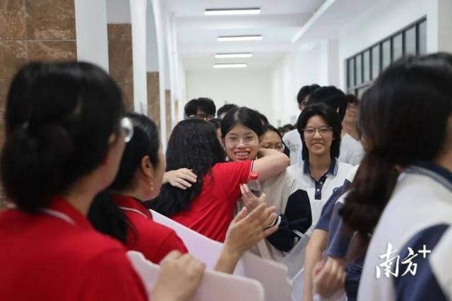 广东2026年高三9月1日开学，比往年惯例延迟一个月，引家长担忧，怎样看待这一调整？会影响高考备考吗？