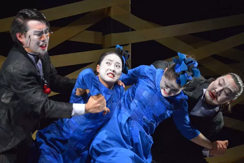 专访演员周燕燕我现在一直坚持下来老师也很意外