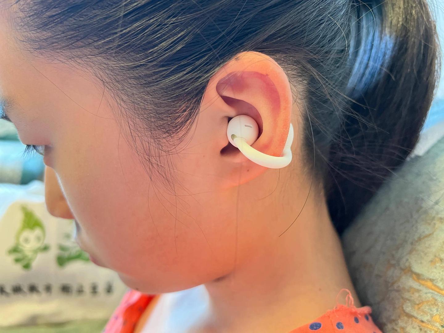 音质震撼+佩戴舒适+AI加持!实测开放式耳机OHAYO雷登AiryClamp A7