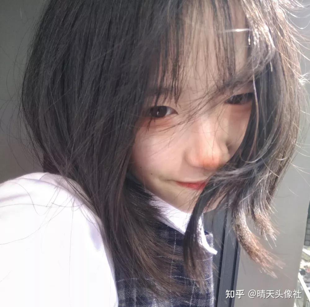 女生头像予你温柔追之以舟予你浪漫赶之以舆