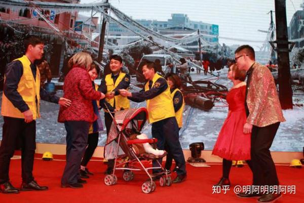 适合公司年会的节目_公司年会游戏节目_适合程序员的年会节目