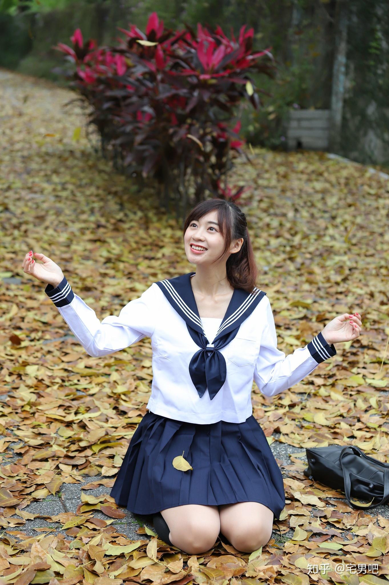气质丨这个学生装小姐姐还算是真实可圈可点
