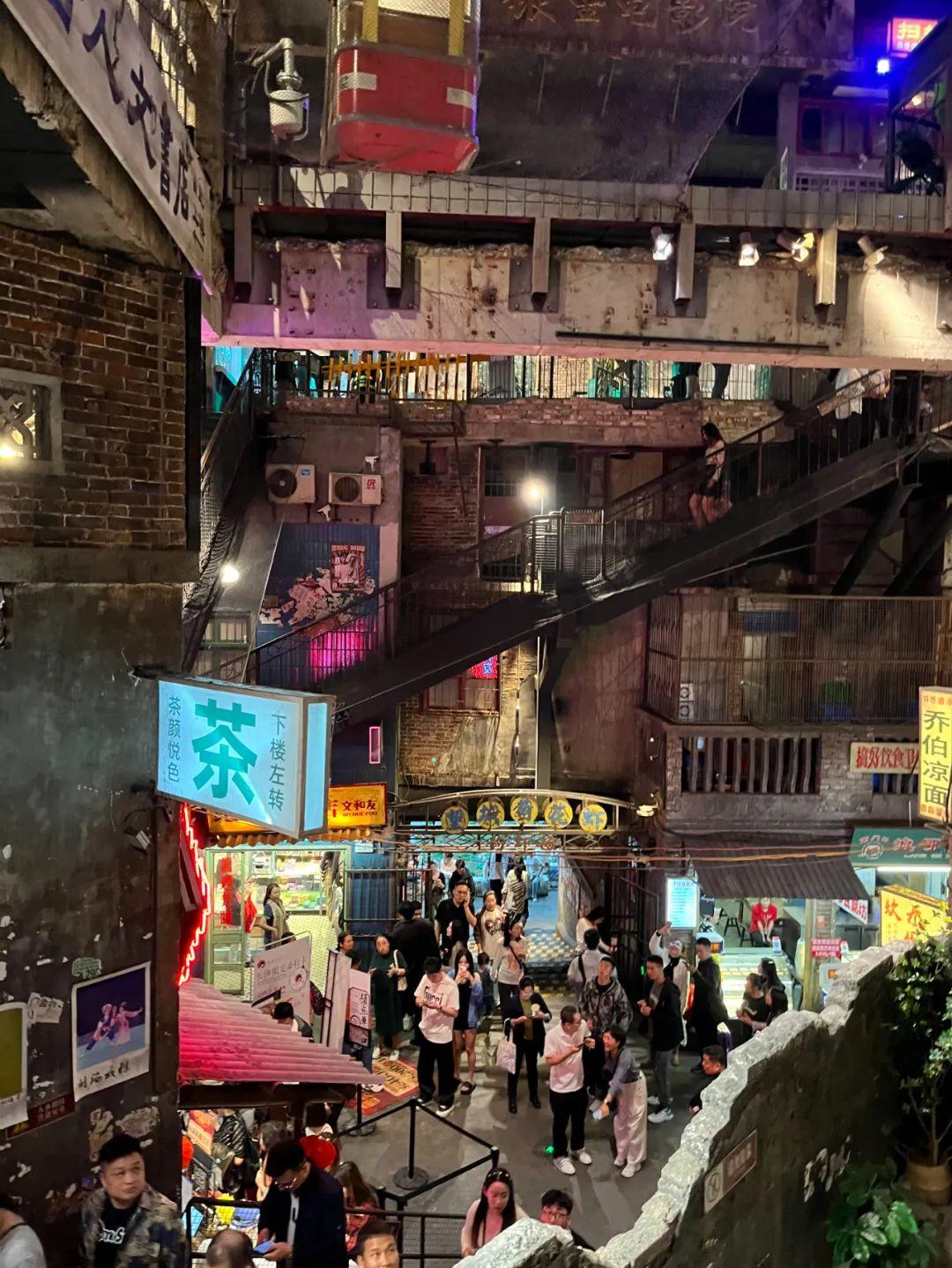 长沙旅游之太平老街 文和友 杜甫江阁 南门口 - 知乎