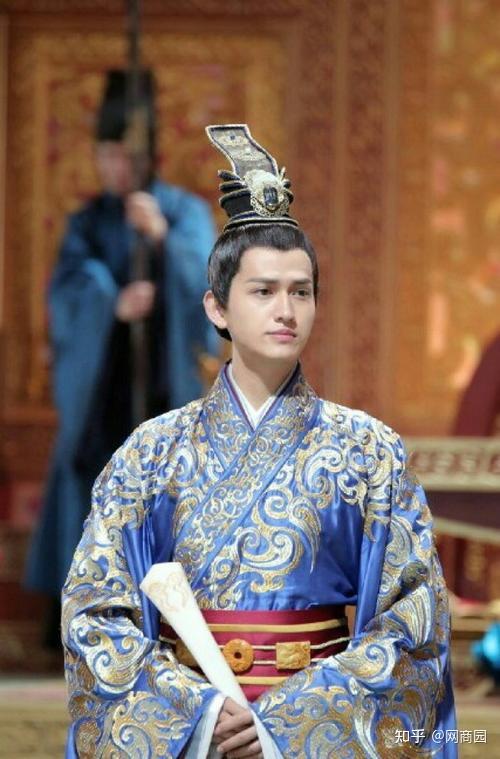 马可公开已结婚高调晒钻戒杨紫任嘉伦送祝福妻子疑似怀孕