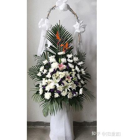 办丧事应该送几个花篮 白事送花篮一般送几个 去世送花篮一般送几个