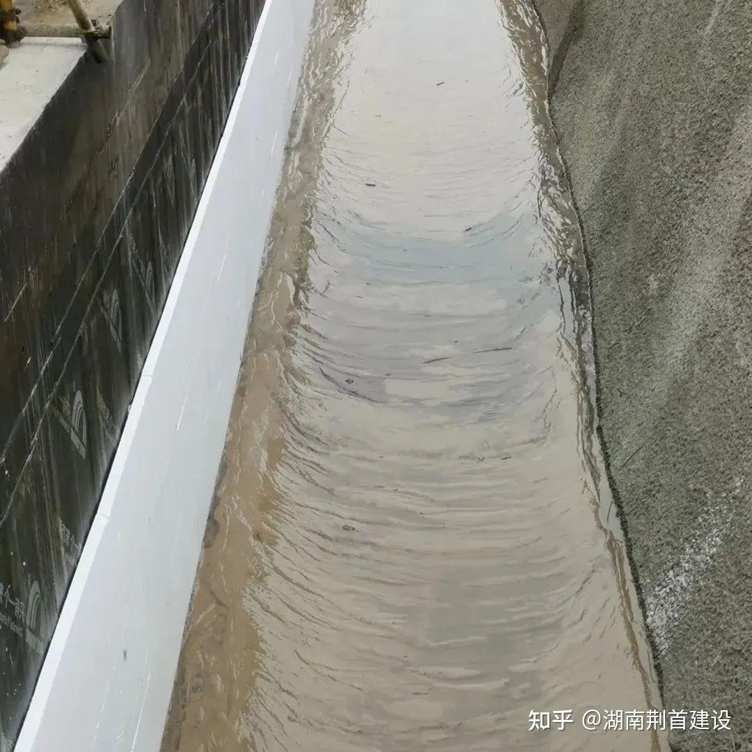狭小肥槽回填新技术——流态固化土回填 - 知乎