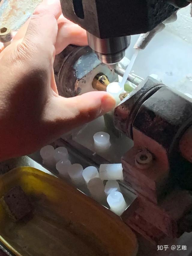 揭秘大型和田玉籽料车珠子现场三高者慎点