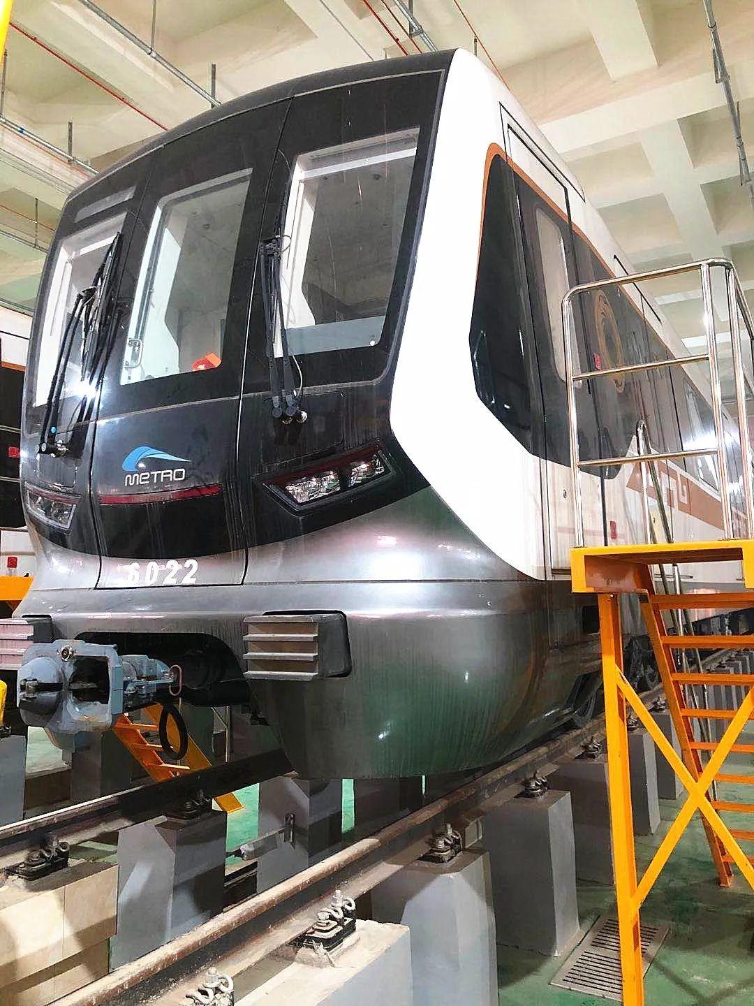 欢迎新成员地铁6号线8号线新车到段啦