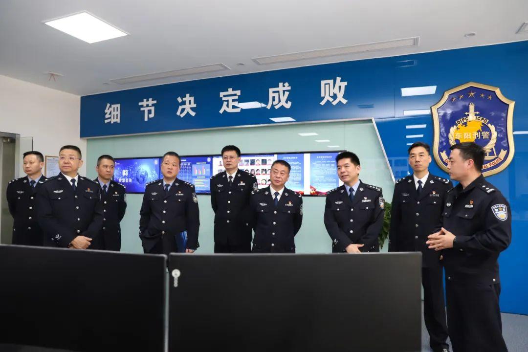 深度交流共谋发展台州市公安局来金开展警务交流