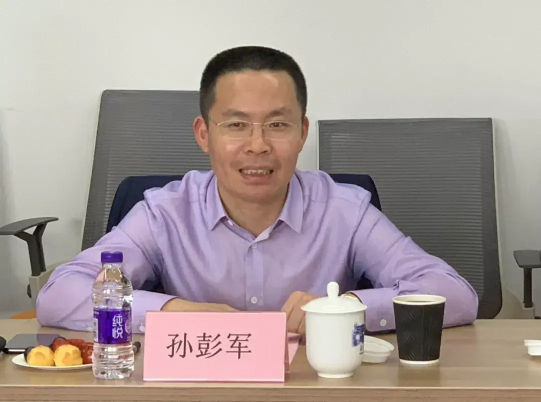 孙国治对研究院的提议表示支持与肯定,认可宁波杭州湾新区开发建设