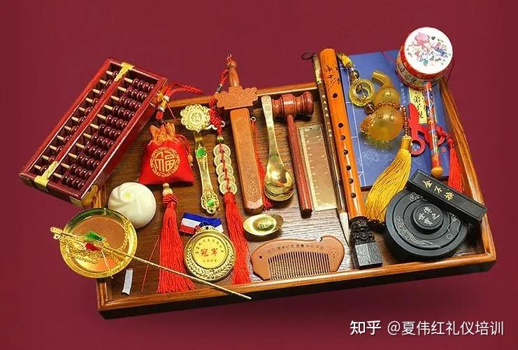 漫谈古礼|看《红楼梦》品周岁礼“抓周” - 知乎