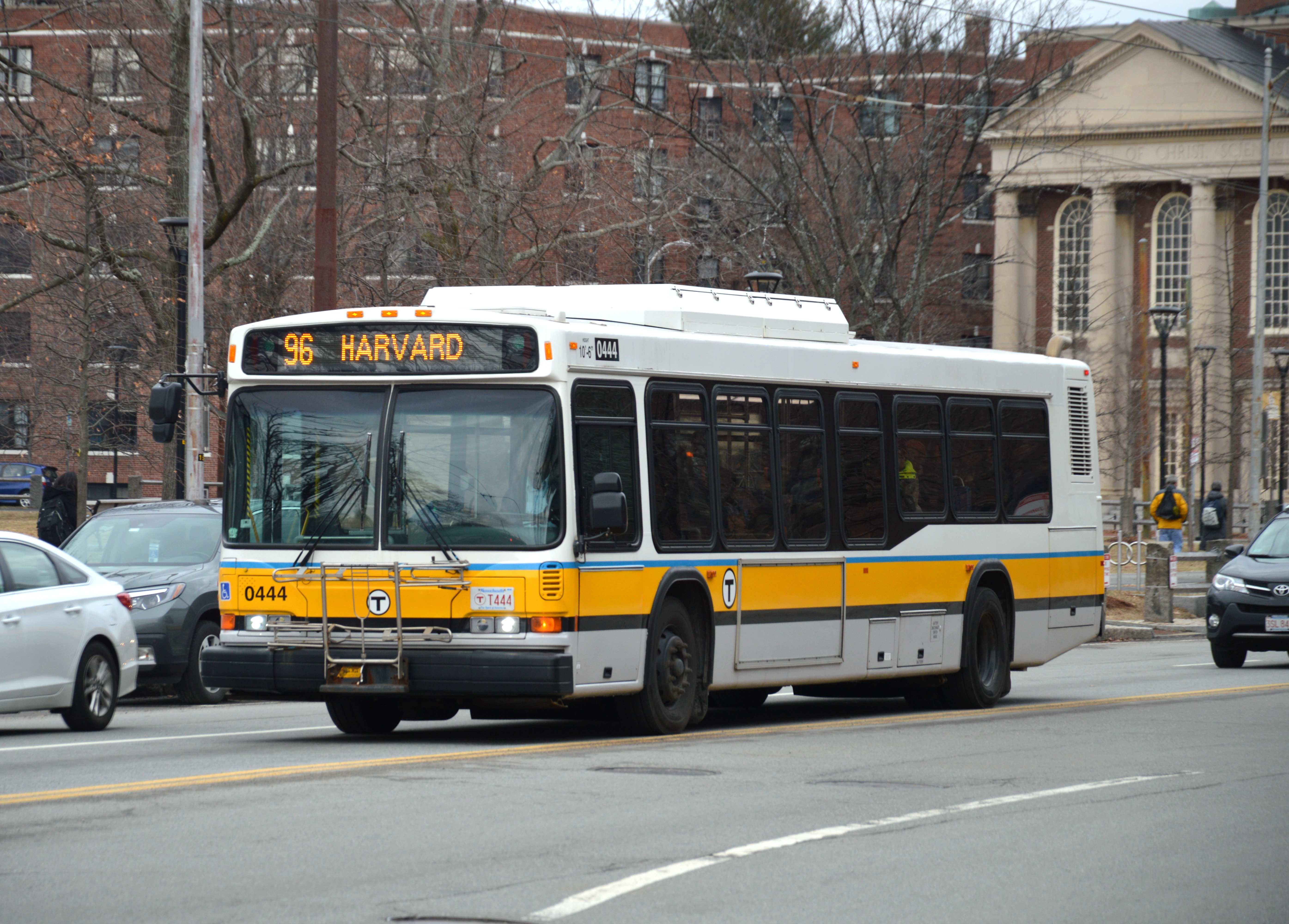 在华盛顿特区,地铁和公交从纽约和波士顿的一票制变成了多票制五角