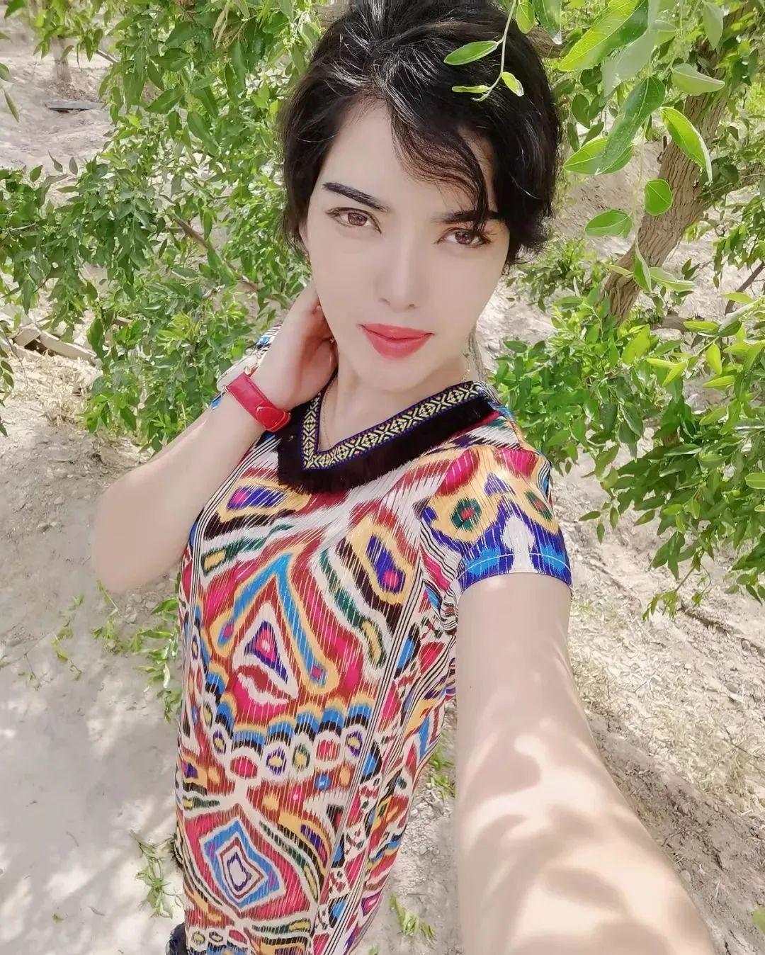 若羌人众仙子踏云而来快来投票选出你心目中的枣花仙子