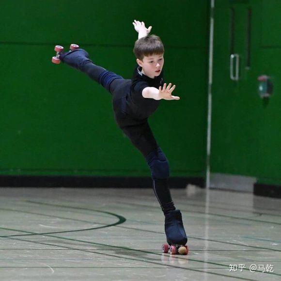 史上最详细花样轮滑与花样滑冰技术动作区别与共同点