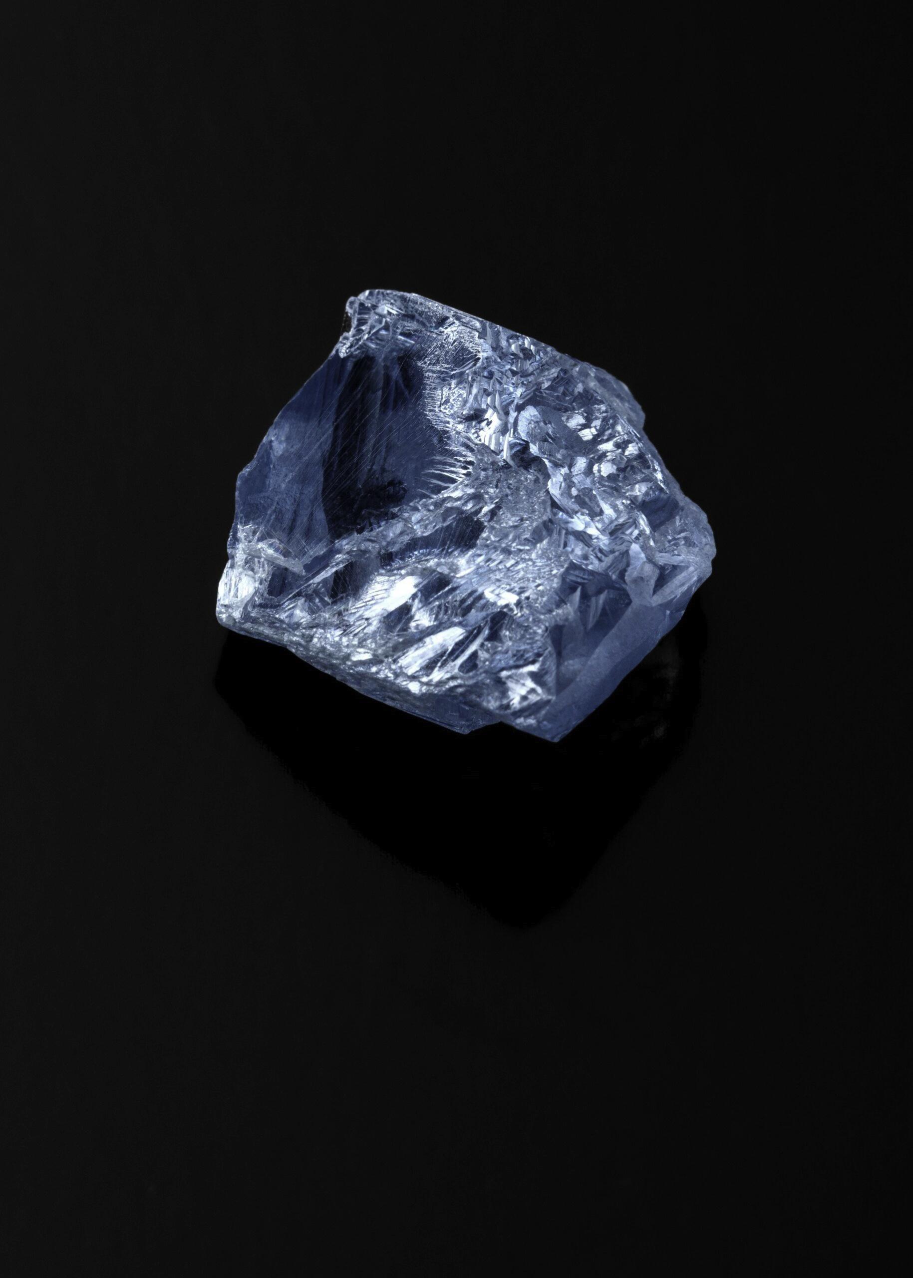 苏富比将拍卖史上最珍贵蓝钻,估价超4800万美元 - 知乎