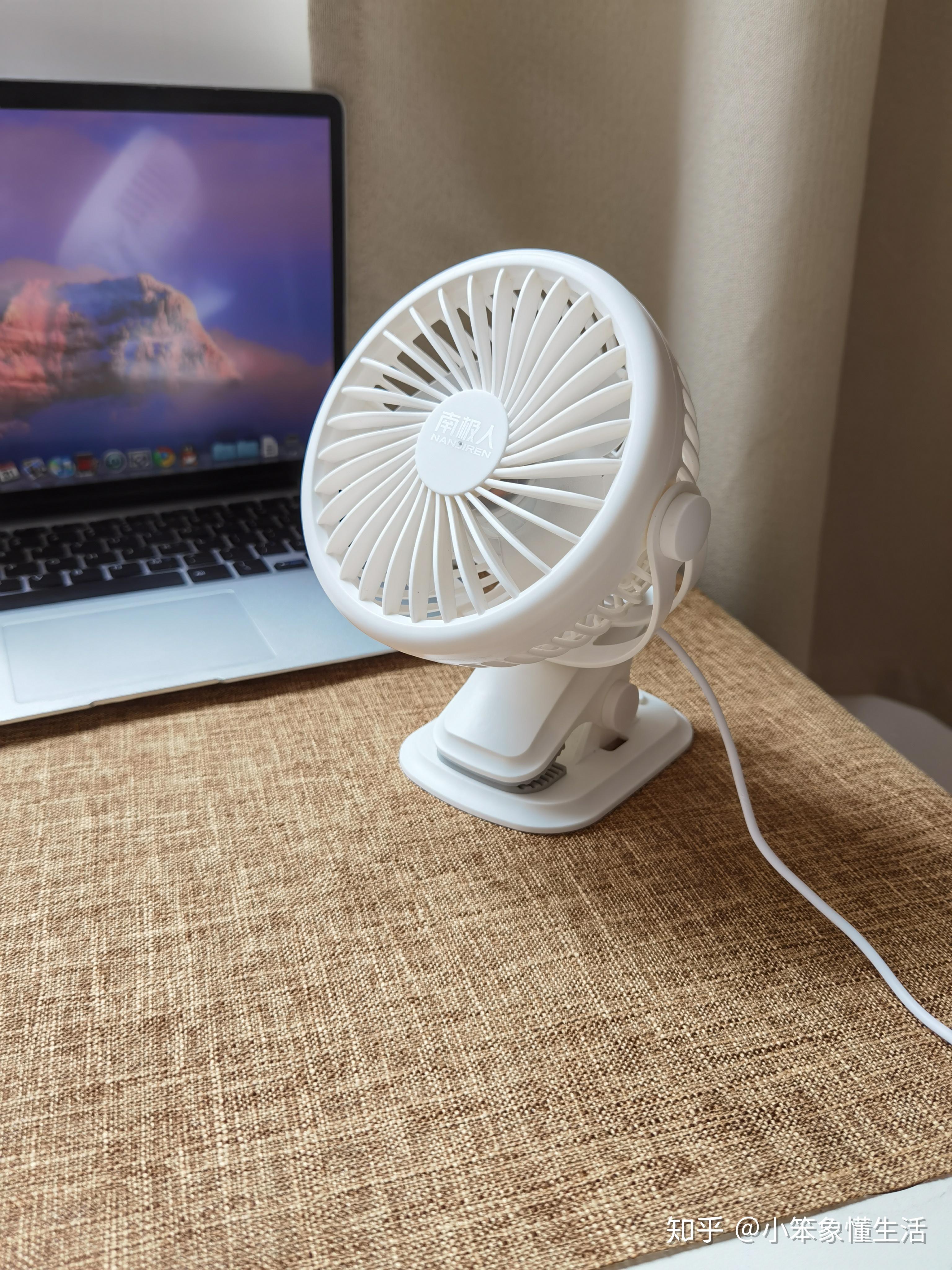 迷你静音旋转便携风扇