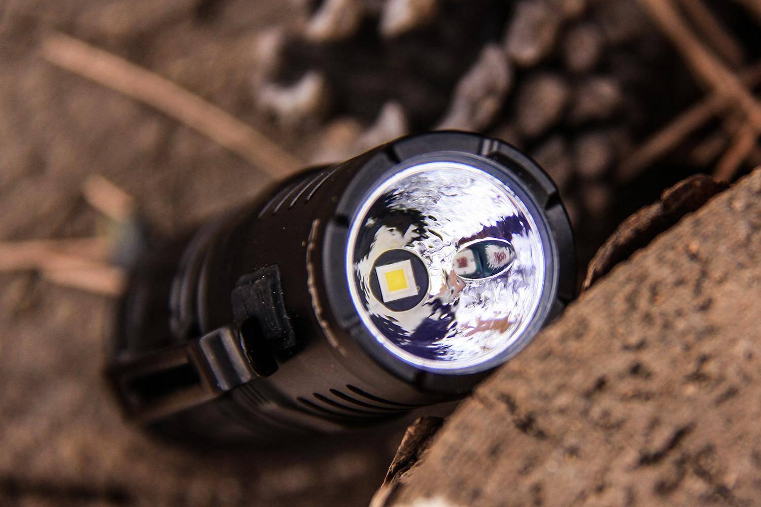 全新升级edc手电体验全新小巧战术照明凯瑞兹xt1cpro