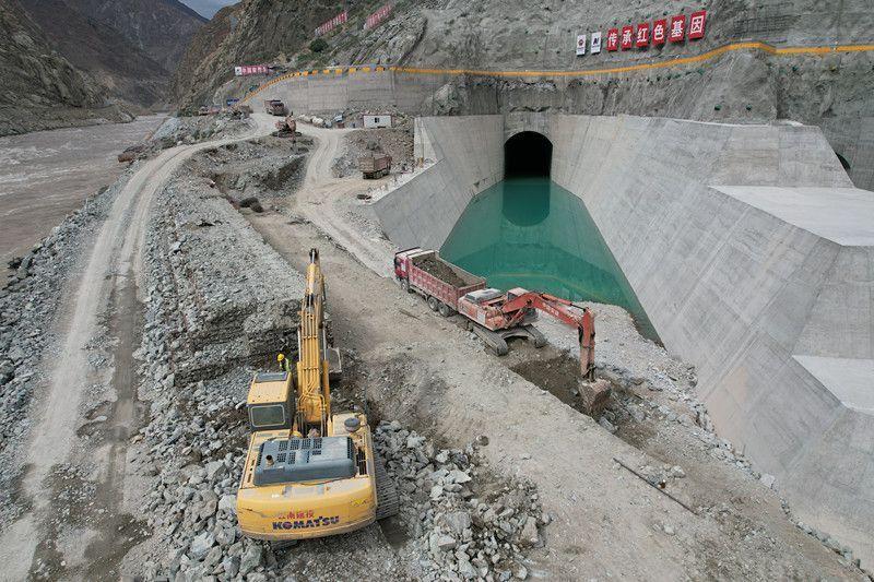 保截流!中国安能一局旭龙水电站导流隧洞具备过流条件