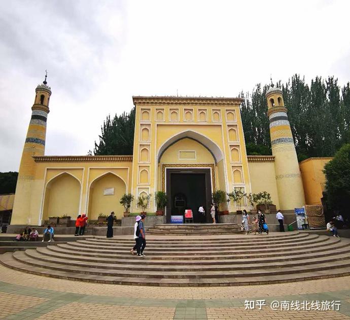 新疆南北疆旅游路线推荐_新疆塔城老干部局_新疆南北疆景点对比