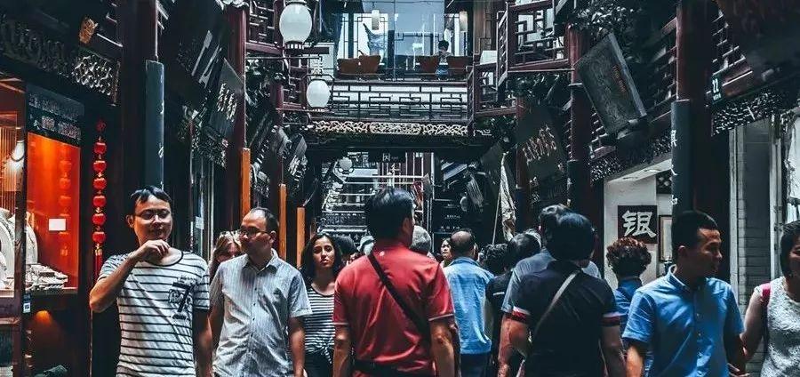 中国最好的电影,其实是你我的生活|70年电影史