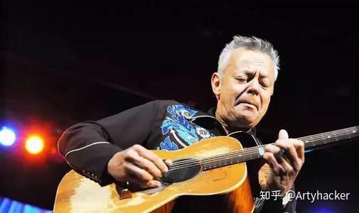 吉他打板会伤害面板吗?