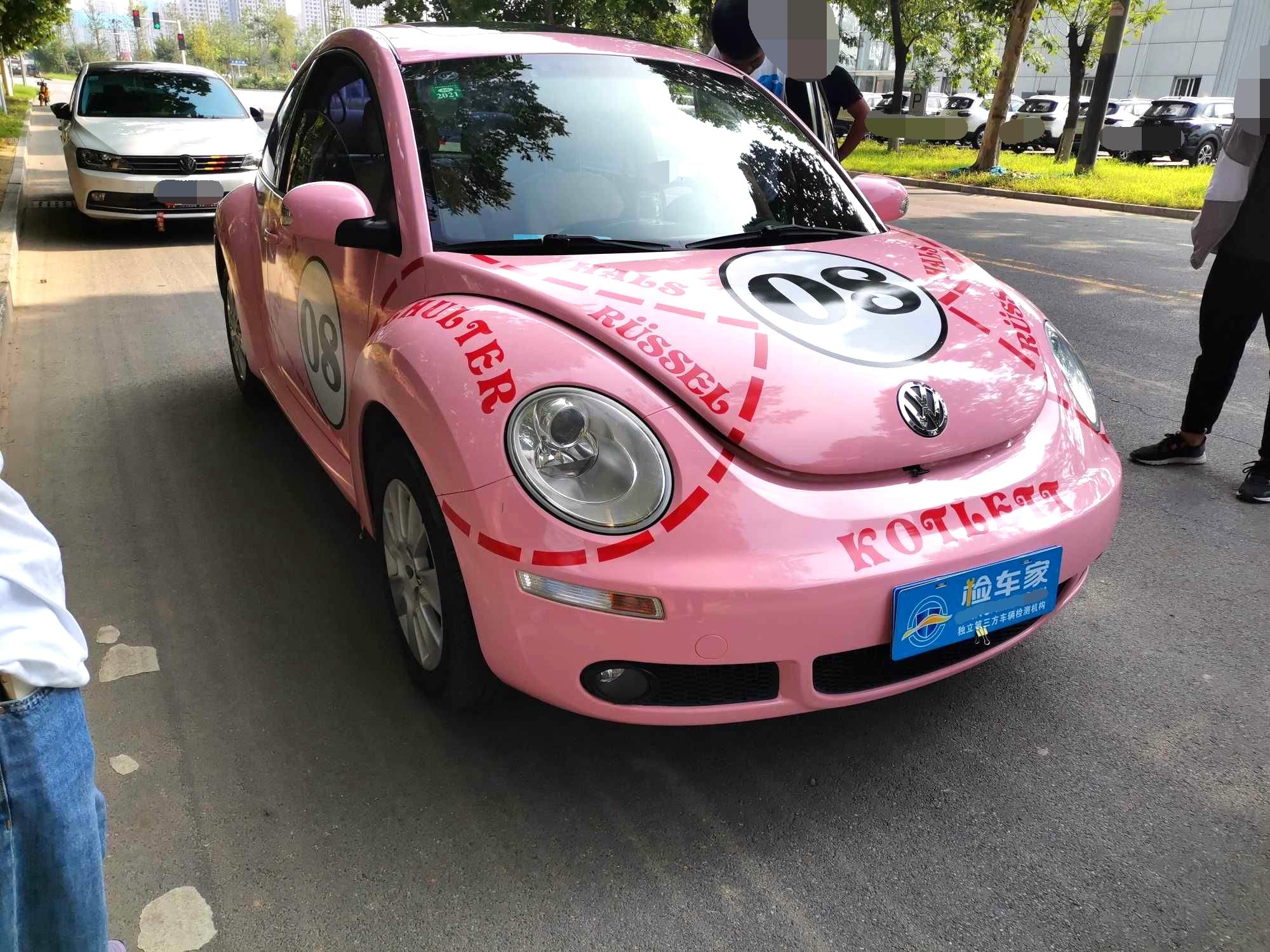 百年经典07年的大众甲壳虫依然可以卖4万正宗美女一手车