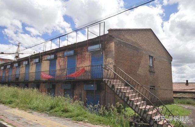 荒无人烟的房子 v2-328c8dfb05bdeba353d8ceef6d163da9_r.jpg