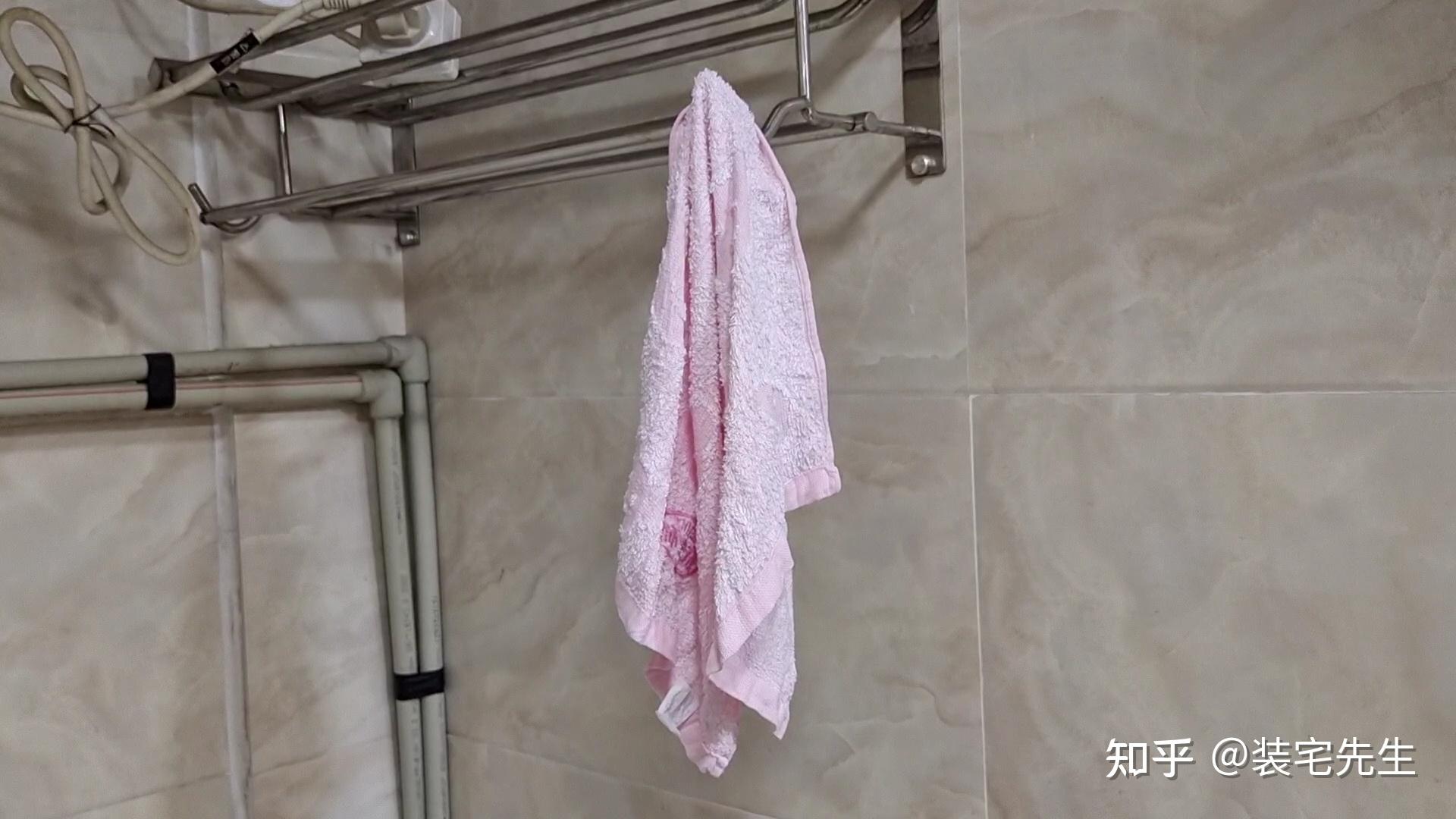 不管家里多有钱毛巾不能挂在这3个地方危害太多可得警惕起来