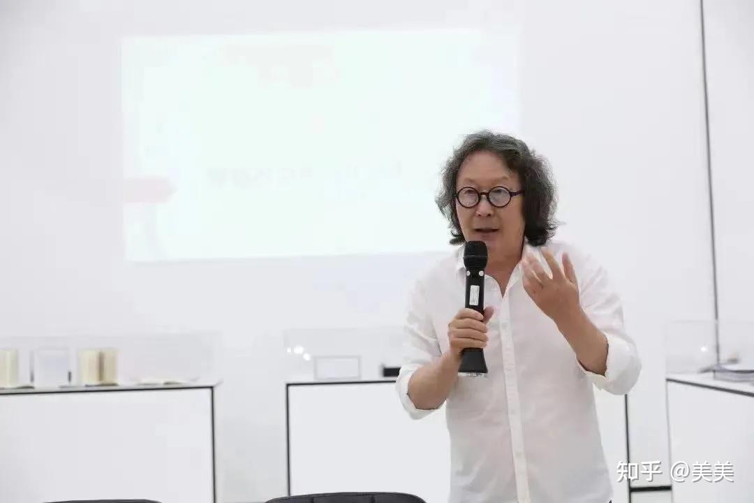 以符号激活的巴别塔丨徐冰:地书立体书 - 知乎