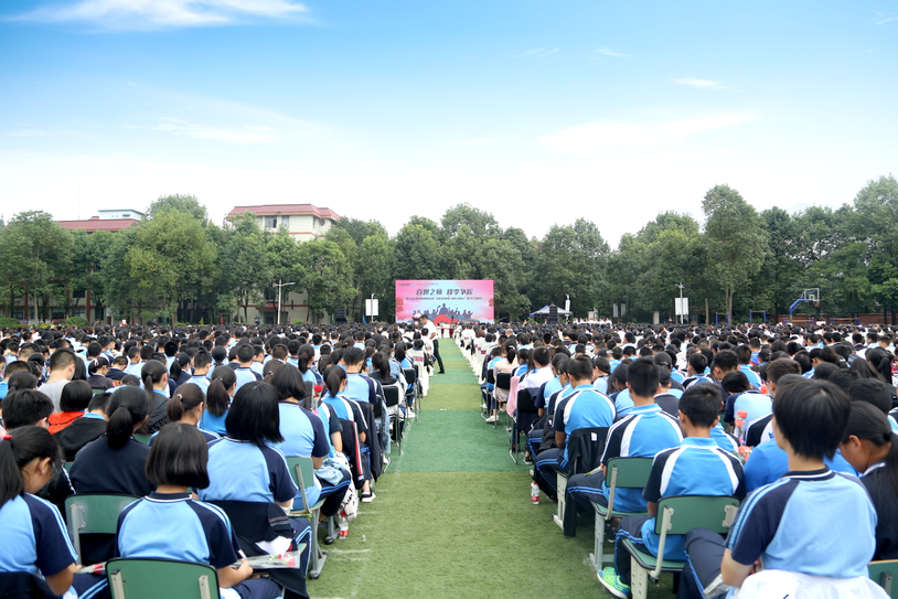 确认过眼神这就是孩子们最喜欢的玉垒中学校园色彩