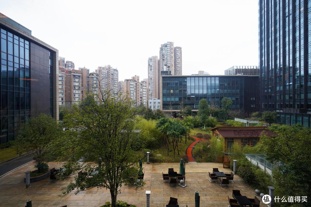 房间舒适,酒廊给力!完全不像是已开业十年的贵阳万丽酒店 - 知乎