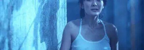 杨幂"露.奶"过程全曝光?