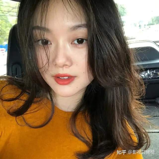 初代网红晚晚被富婆网友打假,曾和奚梦瑶关系亲密,如今天差地别 - 知乎