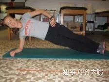 如何快速练习自己的脚踝稳定性 v2-33341807dc63c5928952d7623513f815_b.jpg