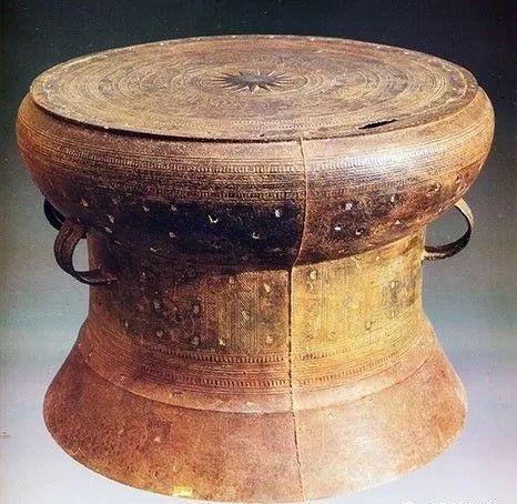 同样的在东南亚也产生了众多文明,其中久远的当属越南地区的东山文化