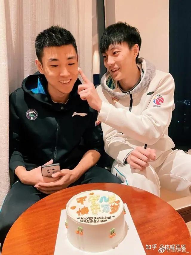 七夕特辑:cba的神仙眷侣,郭艾伦大姜害羞了,胡明轩"海王" - 知乎