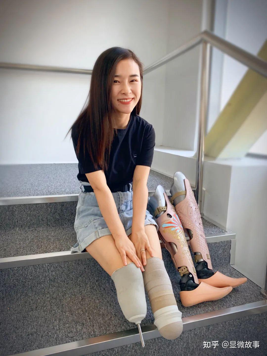 架上gopro为假肢穿上高跟鞋她们的理想从此刻出发