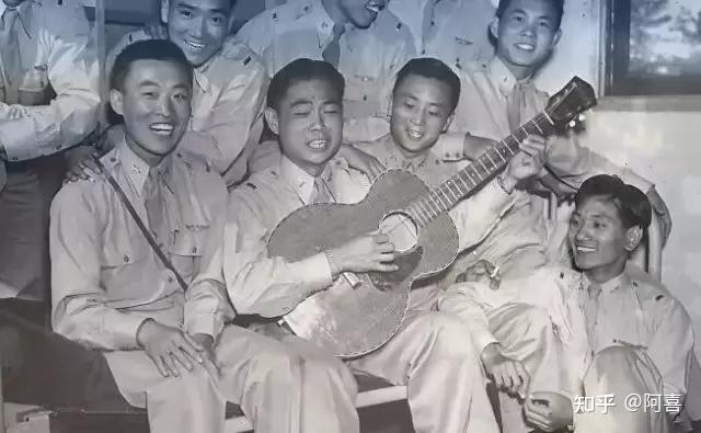 那飞扬空中的热血青春与为国捐躯的1700名民国飞行员