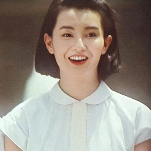 张曼玉有没有照片适合当头像