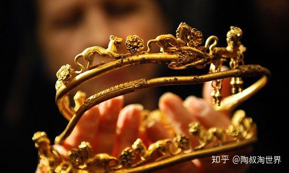 每日古董故事——Tiara 头冠简史(上) - 知乎