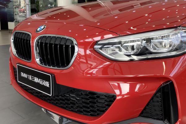 到店实拍:2021款宝马1系,红色涂装很前卫,20.38万起很便宜