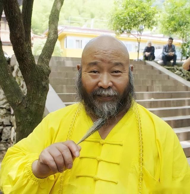 终南山百岁老僧,一身檀香,终生念佛!众生:活佛中的老顽童