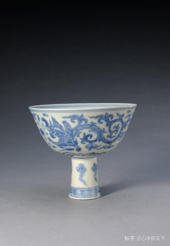 明成化青花夔龙纹碗