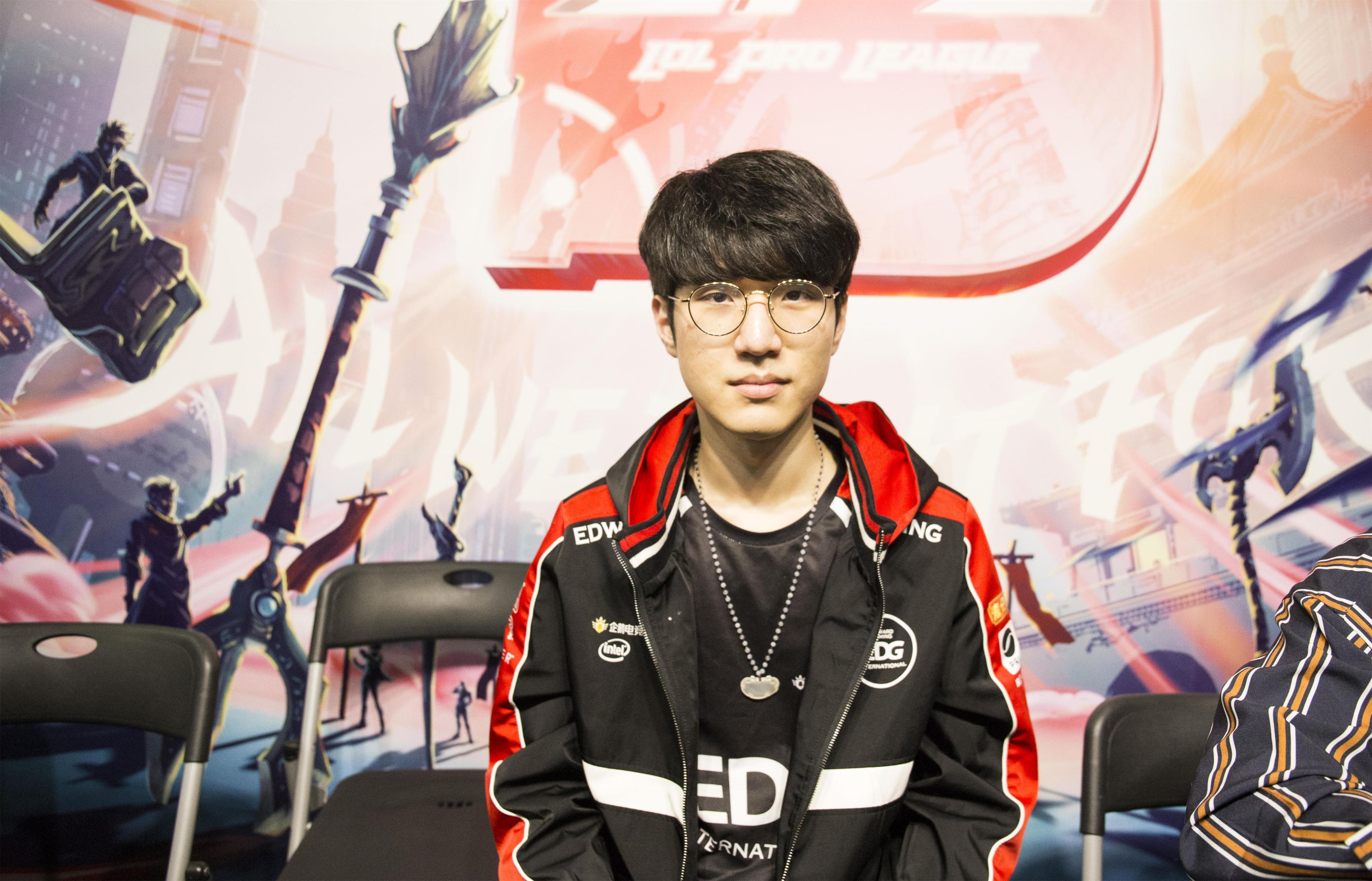edg上单ray专访年轻队伍的崛起让我们需要更加努力