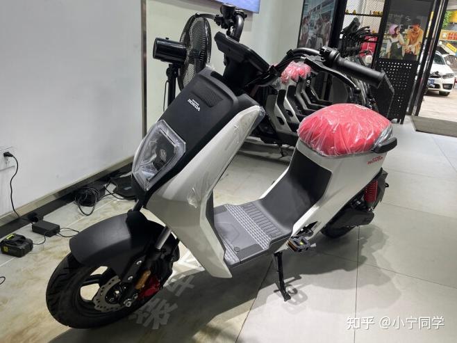 五羊本田23款u-be(五羊本田ube电动车)怎么样?使用三月后优缺点评测