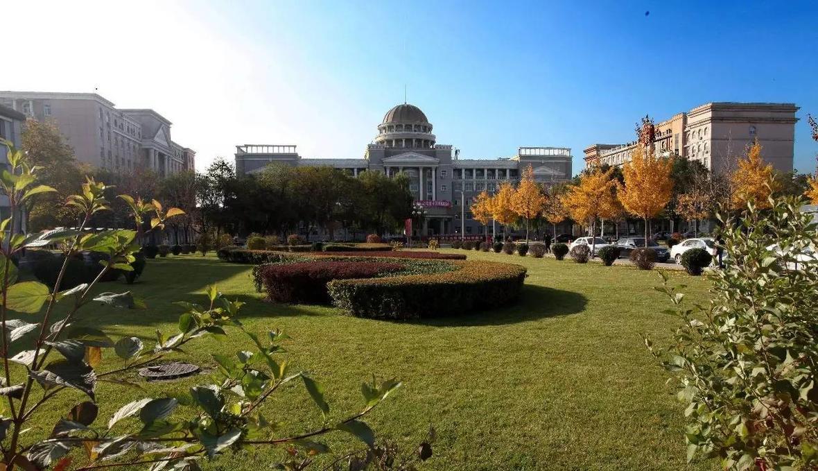 太原科技大学综合楼图片