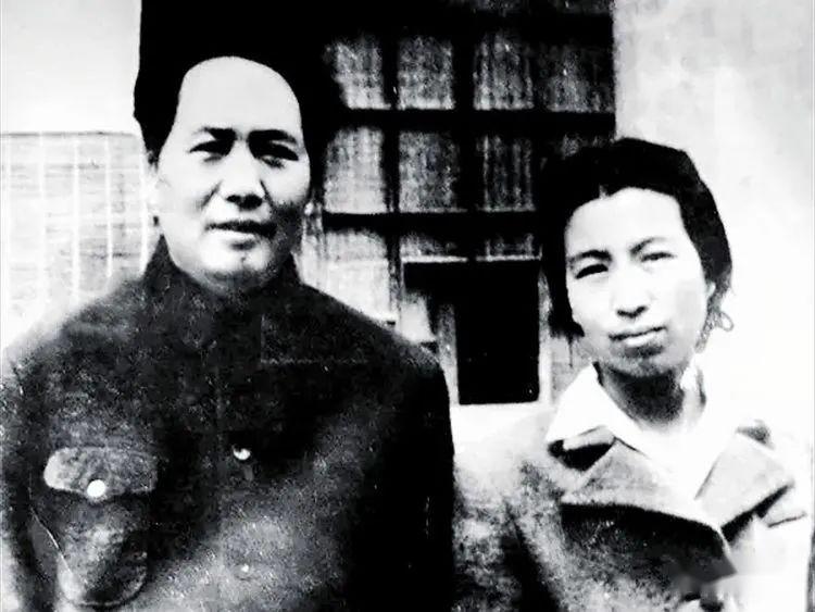 珍贵老照片:毛泽东与江青的珍贵合影 - 知乎